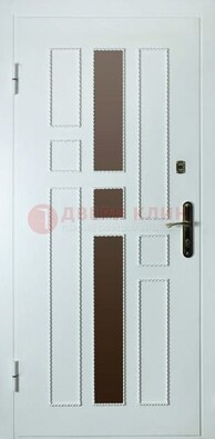Белая стальная дверь с МДФ и декоративными вставками ДМ-62 в Оренбурге