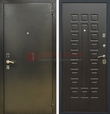 Темно-серая железная дверь с порошковым покрытием и МДФ Венге ДП-287 в Оренбурге