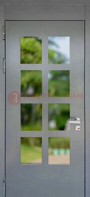 Серая металлическая дверь со стеклом ДС-78 в Оренбурге