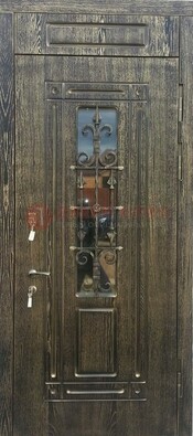 Зеленая входная дверь со стеклом и ковкой ДСК-67 в Оренбурге