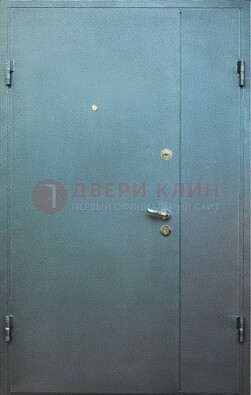 Серая тамбурная дверь ДТМ-34 в Оренбурге