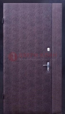 Бордовая металлическая тамбурная дверь ДТМ-3 в Оренбурге