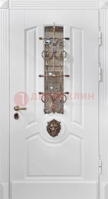 Белая металлическая дверь с виноритом и стеклом с ковкой ДВТ-165 в Сергиевом Посаде